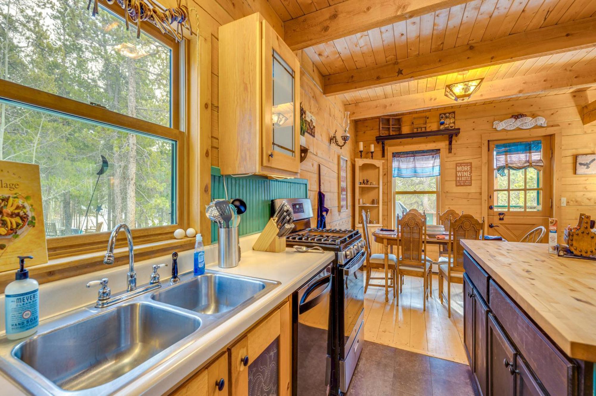 Secluded Black Hawk Log Cabin With Fire Pit! Extérieur photo