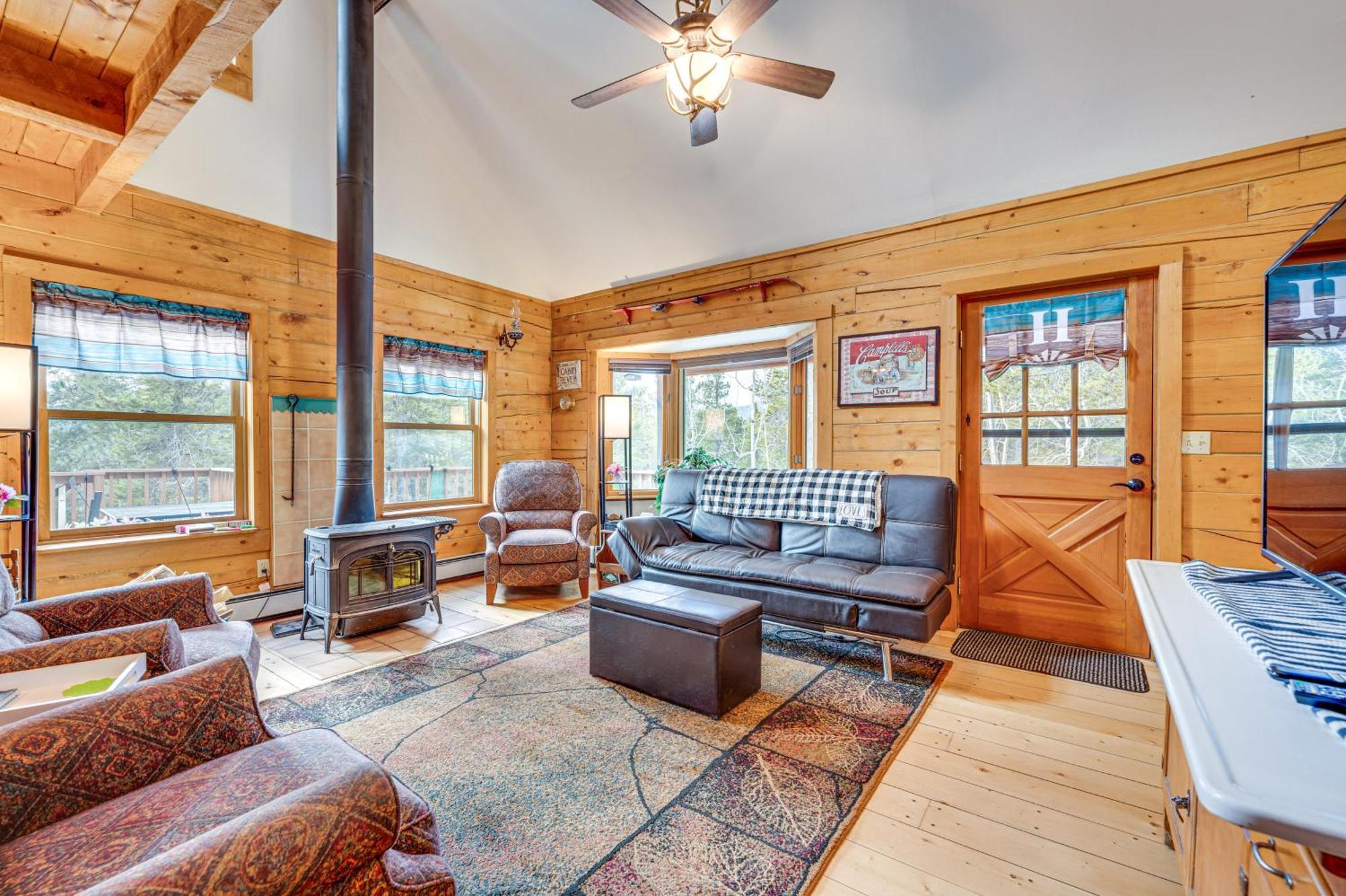 Secluded Black Hawk Log Cabin With Fire Pit! Extérieur photo