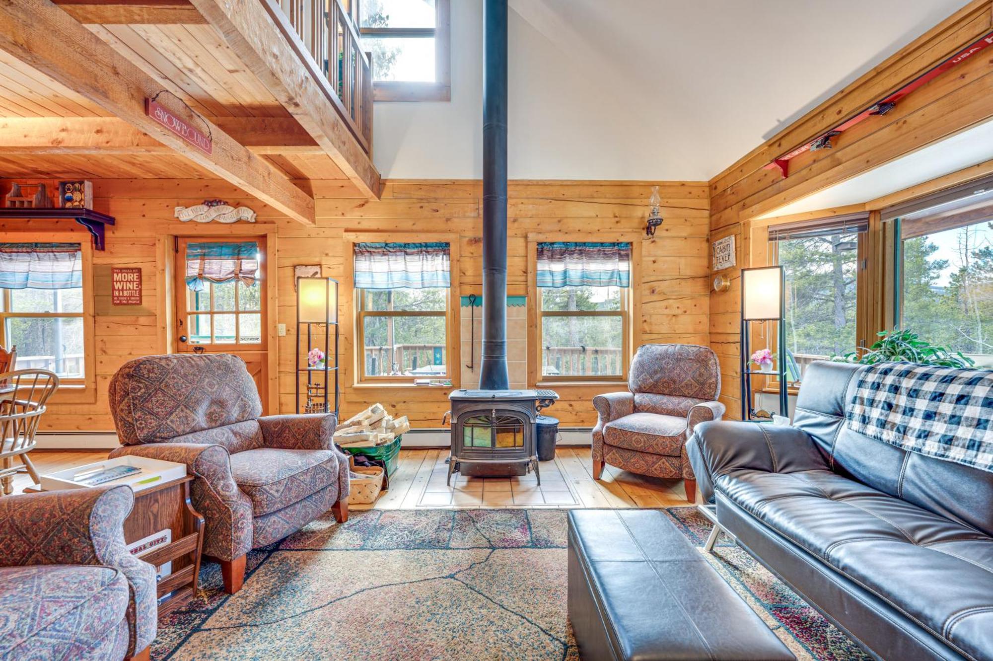 Secluded Black Hawk Log Cabin With Fire Pit! Extérieur photo